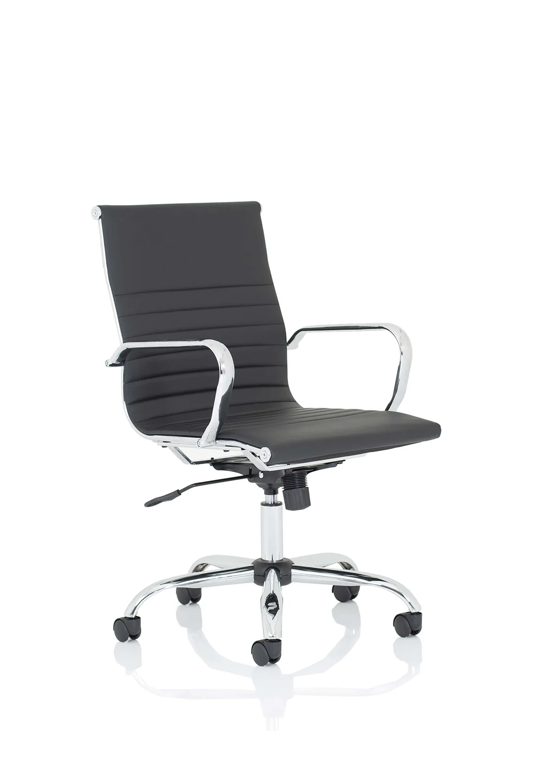 Medium / Black Leather